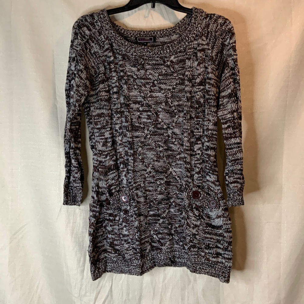 Effeci Large sweater bottom detail on double pockets